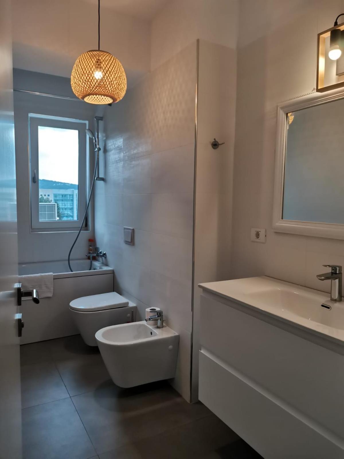 City Center Accommodation 111 Resita Eksteriør billede